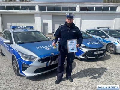 Legnicki policjant na podium XXXIII Ogólnopolskiego Konkursu „Policjant Ruchu Drogowego”