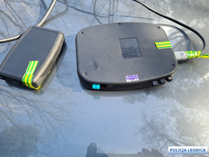 zabezpieczone urządzenie służące do kradzieży pojazdu na tak zwaną walizkę