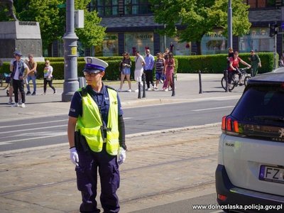 Nie niszcz sobie i swojej rodzinie wymarzonych wakacji! Jedź bezpiecznie i z rozwagą, aby Twój wyjazd nie zakończył się tragicznie