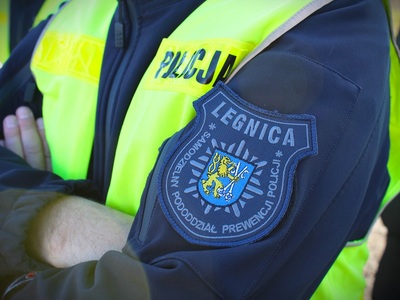 Policjanci podczas pościgu zatrzymali poszukiwanego mężczyznę