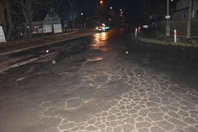 Policjanci apelują o zachowanie szczególnej ostrożności. Kierująca pojazdem uderzyła w rowerzystkę.