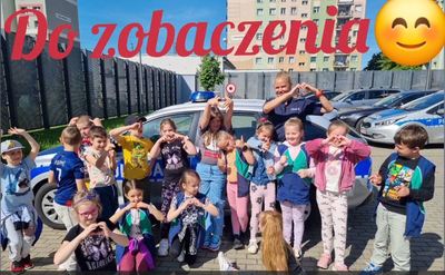 Dzieci ze Szkoły Podstawowej nr 20 odwiedziły Komendę Miejską Policji w Legnicy