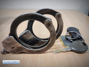 Zatrzymany za kierowanie pojazdem mimo sądowego zakazu
