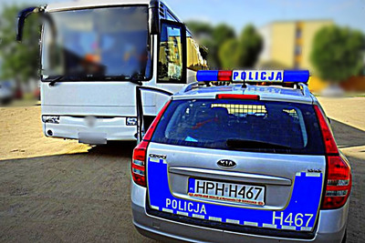 Bezpieczne wakacje – zgłoś kontrolę autokaru przed wyjazdem dziecka na kolonię lub wycieczkę