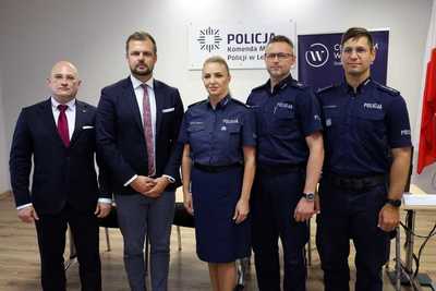 Film instruktażowy dotyczący ataku aktywnego strzelca. Wspólny projekt legnickiej Policji i Collegium Witelona Uczelni Państwowej