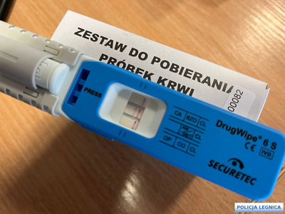 Bez prawa jazdy i pod wpływem narkotyków. Wpadł podczas kontroli drogowej w Bartoszowie