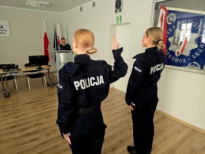 Dwie nowe policjantki wstąpiły w szeregi legnickiej Policji