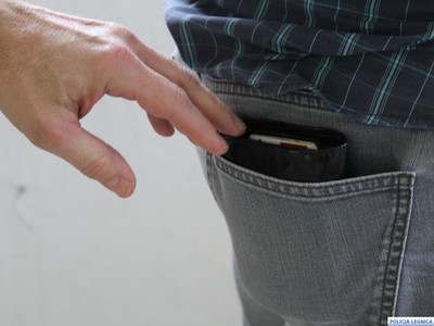 Legnicka policja ostrzega przed kieszonkowcami