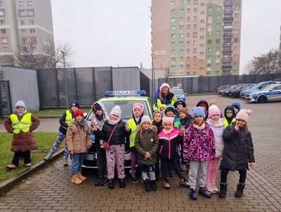 Dzieci odwiedziły policjantów ruchu drogowego