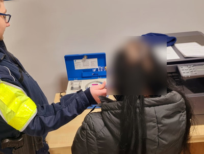 Alkohol i narkotyki policyjne działania na drogach Legnicy i powiatu