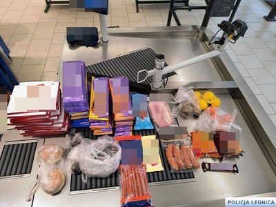 Ucieczka z pełnym koszykiem nieudana, policjanci zatrzymali na gorącym uczynku sklepowego złodzieja