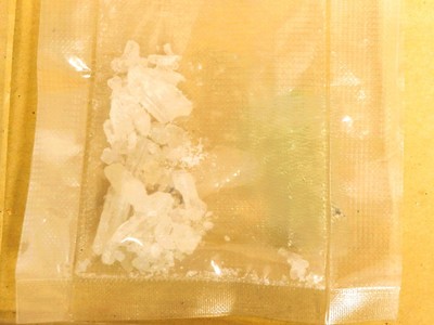 Nerwowe zachowanie kierowcy zwróciło uwagę policjantów. W pojeździe ujawniono narkotyki