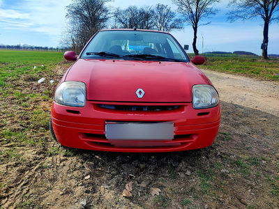 Czujność kierowcy zapobiegła tragedii. 35-latek pod wpływem narkotyków i z narkotykami z dwoma zakazami prowadzenia pojazdów