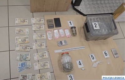 Legniccy policjanci kolejny raz uderzyli w przestępczość narkotykową i paserstwo